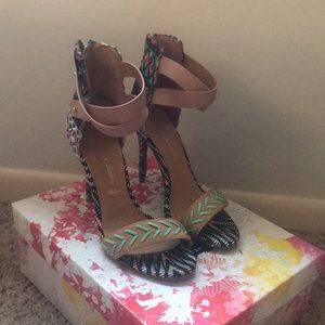 Chinese Laundry Lavita sequins teal heels